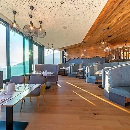 Schuetterhof Hotell 4*
